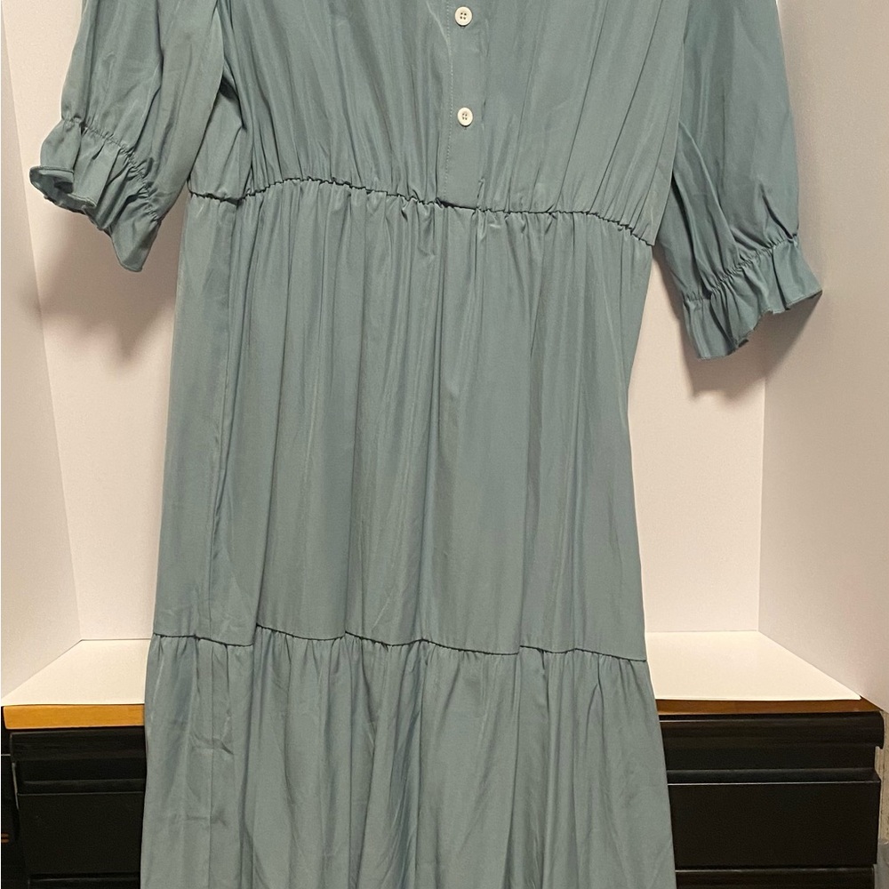 SHEIN Green Tiered Buttoned Sundress with Puff Sleeves